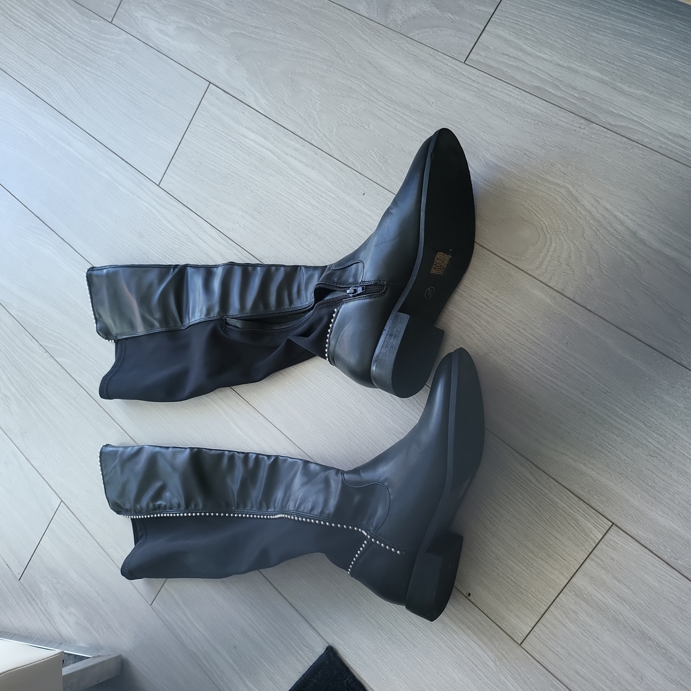 Black boots